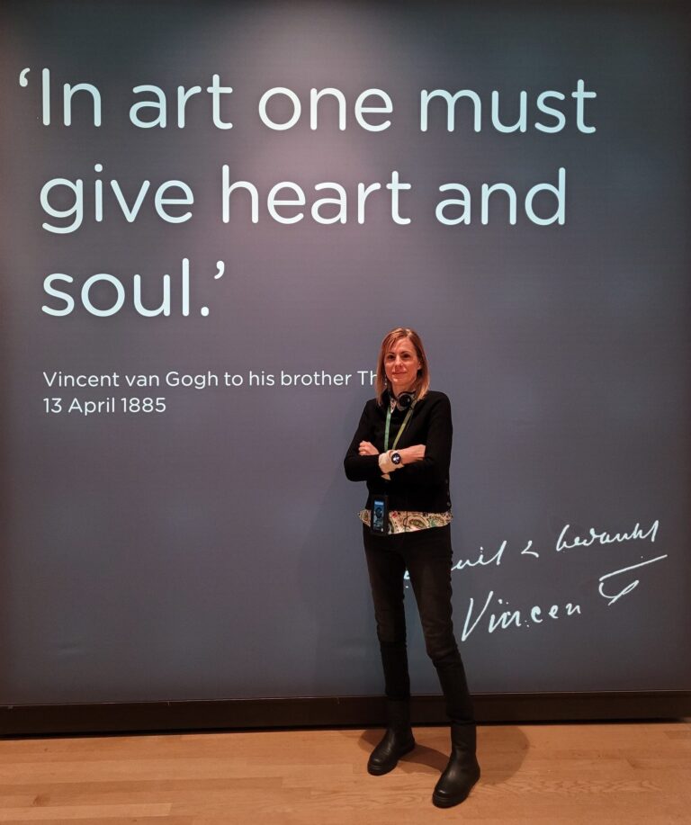 Dragana Stanković beside the Van Gogh quote “In art one must give heart and soul”